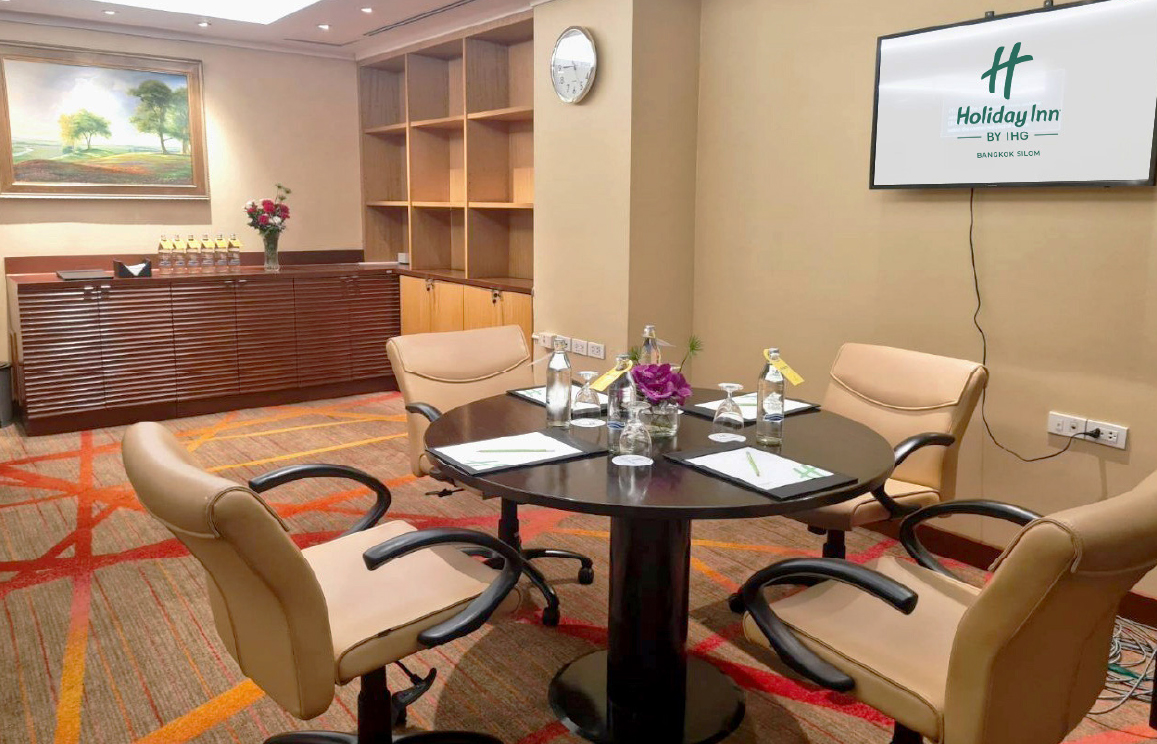 Sapphire Room at Holiday Inn Bangkok Silom